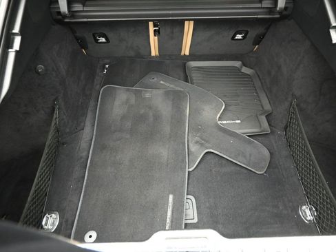 Used 2018 Porsche Panamera 4S Executive image 26