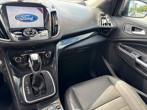 Used 2014 Ford Escape Titanium w/ Equipment Group 401A AWD/4WD image 14