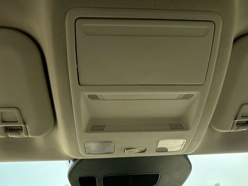 Used 2022 Ford Escape SE FWD image 19