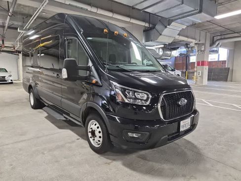 Used 2023 Ford Transit 350 XLT RWD image 7