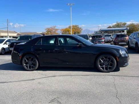Used 2022 Chrysler 300 S image 5