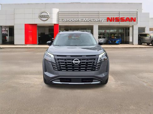 New 2026 Nissan Pathfinder SL w/ SL Premium Package FWD image 8