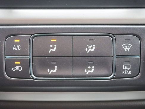 Used 2021 Chevrolet Colorado LT w/ Safety Package image 27