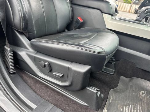 Used 2020 Ford F150 Lariat w/ Equipment Group 502A Luxury AWD/4WD image 18