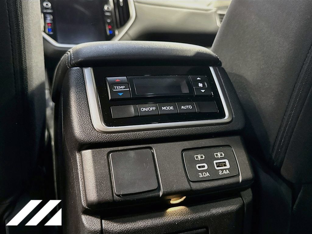 Used 2023 Subaru Ascent Premium w/ Convenience Package AWD/4WD image 25