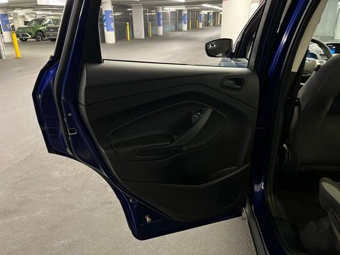 Used 2016 Ford Escape S image 17