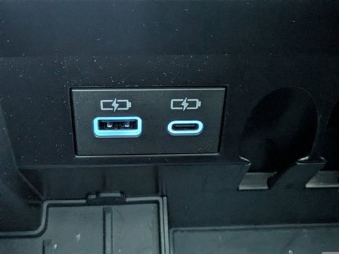 Used 2024 Toyota Sequoia Capstone image 31