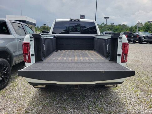 Used 2025 RAM 2500 Limited AWD/4WD image 8