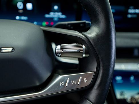 Used 2024 Lucid Air Pure RWD image 35