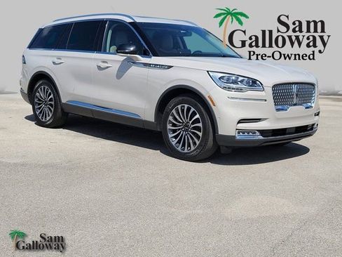 Certified 2023 Lincoln Aviator Reserve w/ Equipment Group 201A image 1