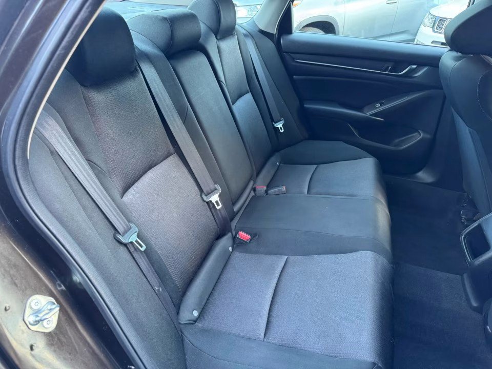 Used 2018 Honda Accord LX image 16