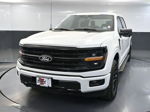 Used 2024 Ford F150 XLT w/ XLT Black Appearance Package image 12