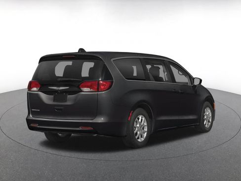 Used 2024 Chrysler Voyager LX FWD image 2
