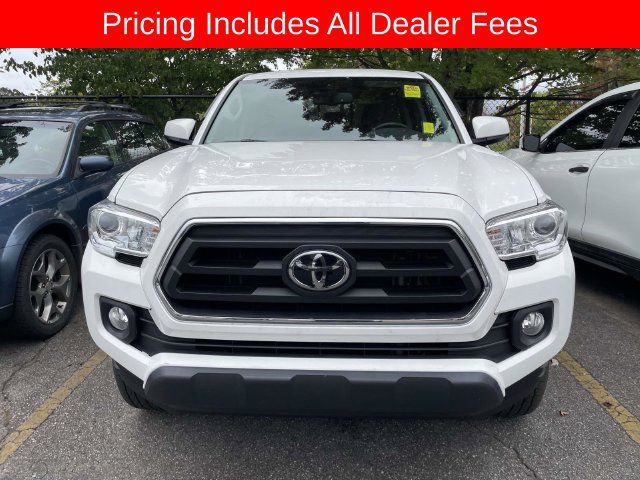 Used 2023 Toyota Tacoma SR5 RWD image 13