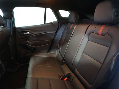 Used 2024 Chevrolet Trax RS w/ Sunroof Package image 15