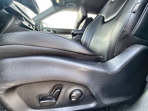 Used 2025 Jeep Compass Limited AWD/4WD image 12