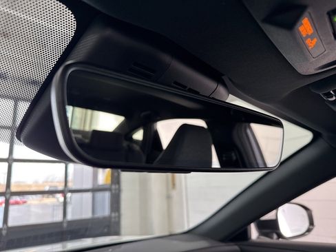 Used 2023 Toyota Crown XLE image 33