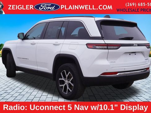 Used 2024 Jeep Grand Cherokee Limited image 3