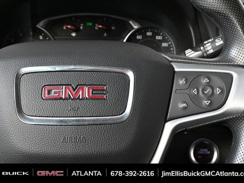 Used 2024 GMC Terrain SLE image 11