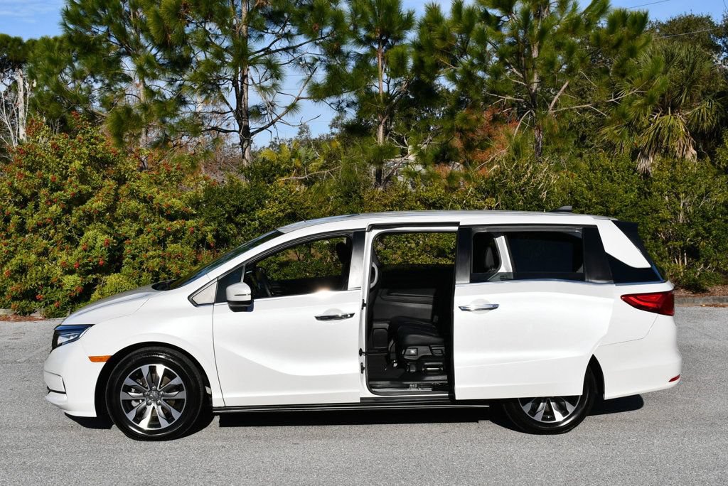 Used 2023 Honda Odyssey EX-L image 4