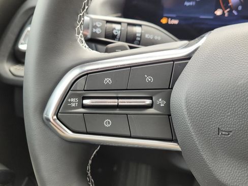 New 2026 Chevrolet Traverse LT w/ Driver Confidence Package FWD image 24