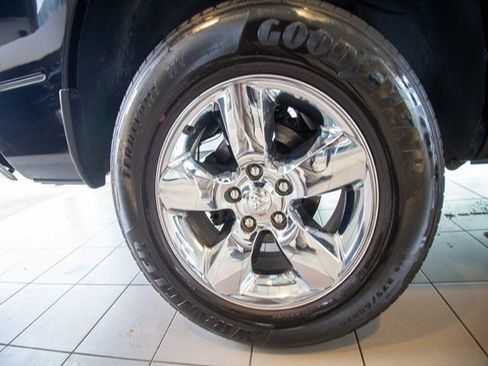 Used 2019 RAM 1500 ST w/ SXT Plus Group image 25