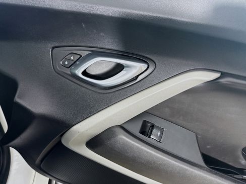 Used 2019 Chevrolet Camaro LT image 29