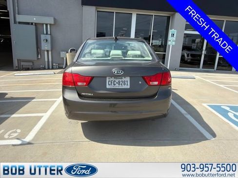 Used 2010 Kia Optima LX FWD image 4