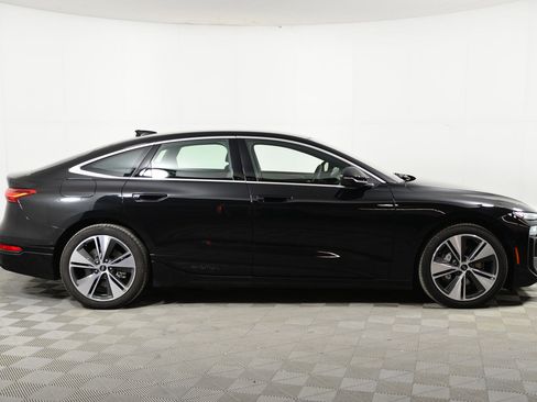 Used 2025 Audi A6 e-tron Premium Plus w/ Premium Plus image 8