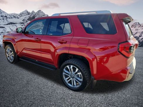 Used 2025 Toyota 4Runner Limited image 4