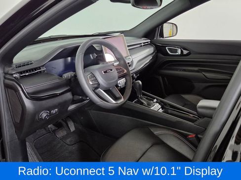 Used 2024 Jeep Compass Limited w/ High Altitude Package AWD/4WD image 13