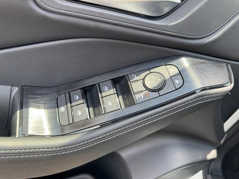Used 2026 Nissan Rogue Dark Armor AWD/4WD image 16