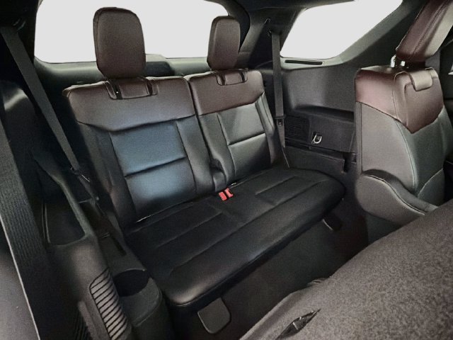 Used 2023 Ford Explorer Platinum w/ Technology Package AWD/4WD image 24