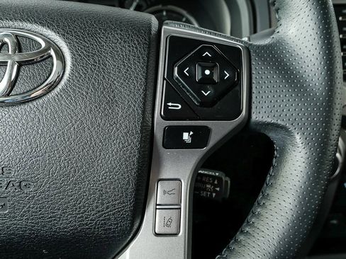 Used 2020 Toyota 4Runner Limited image 11