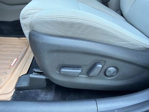 Used 2021 Hyundai Tucson Value FWD image 12