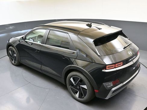 New 2025 Hyundai Ioniq 5 SEL image 38