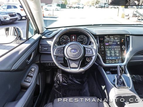 Used 2025 Subaru Outback Premium image 2