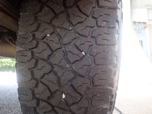 Used 2011 Suzuki Equator Sport AWD/4WD image 35