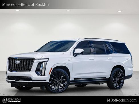 Used 2025 Cadillac Escalade Sport Platinum w/ LPO, ONYX Package AWD/4WD image 1