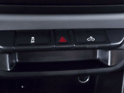 Used 2021 Chevrolet Colorado W/T w/ WT Convenience Package image 34