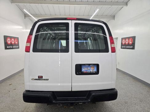 Used 2019 Chevrolet Express 2500 w/ Communications Package RWD image 5