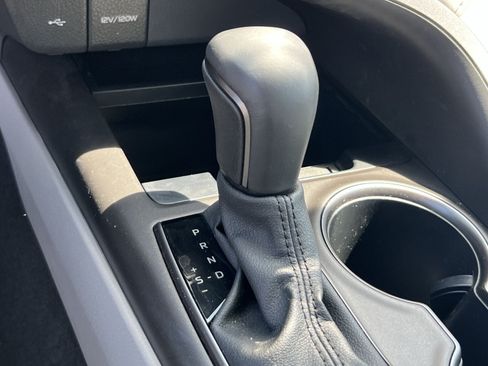 Used 2024 Toyota Camry SE FWD image 15