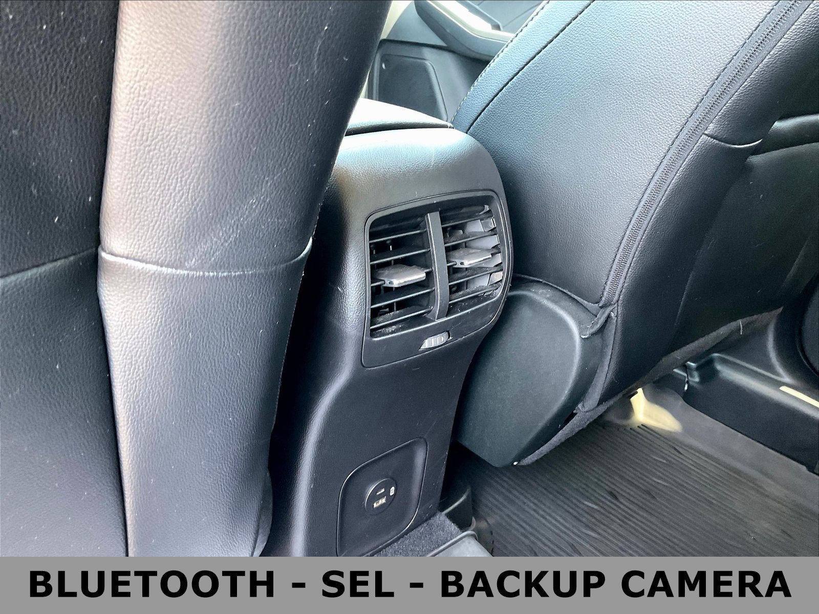 Used 2022 Ford Escape SEL AWD/4WD image 10