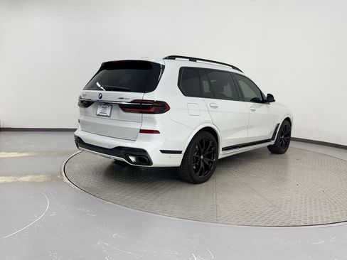 Used 2023 BMW X7 xDrive40i w/ Executive Package AWD/4WD image 9