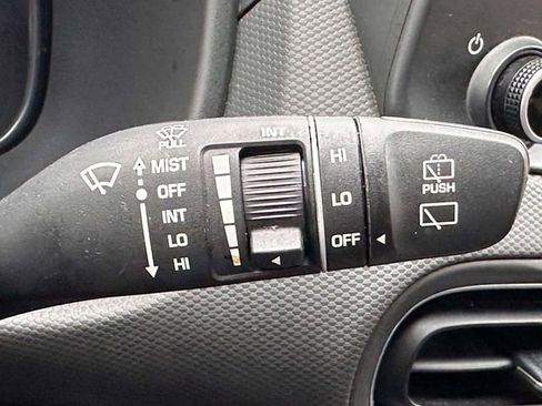 Used 2023 Hyundai Kona SEL AWD/4WD image 31