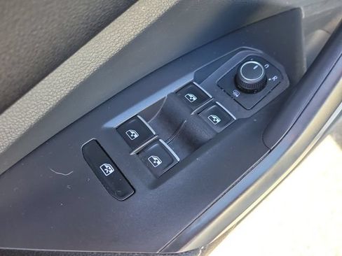 Used 2023 Volkswagen Jetta Sport FWD image 13
