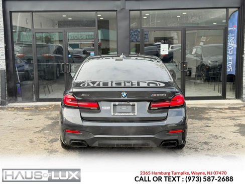 Used 2021 BMW M550i xDrive w/ Dynamic Handling Package image 26