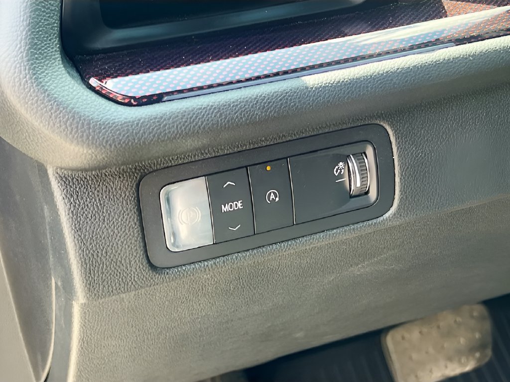 Used 2024 Chevrolet Traverse RS w/ LPO, Floor Liner Package FWD image 10