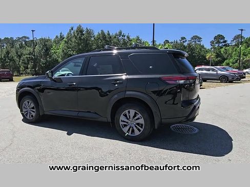 New 2026 Nissan Pathfinder SV FWD image 28