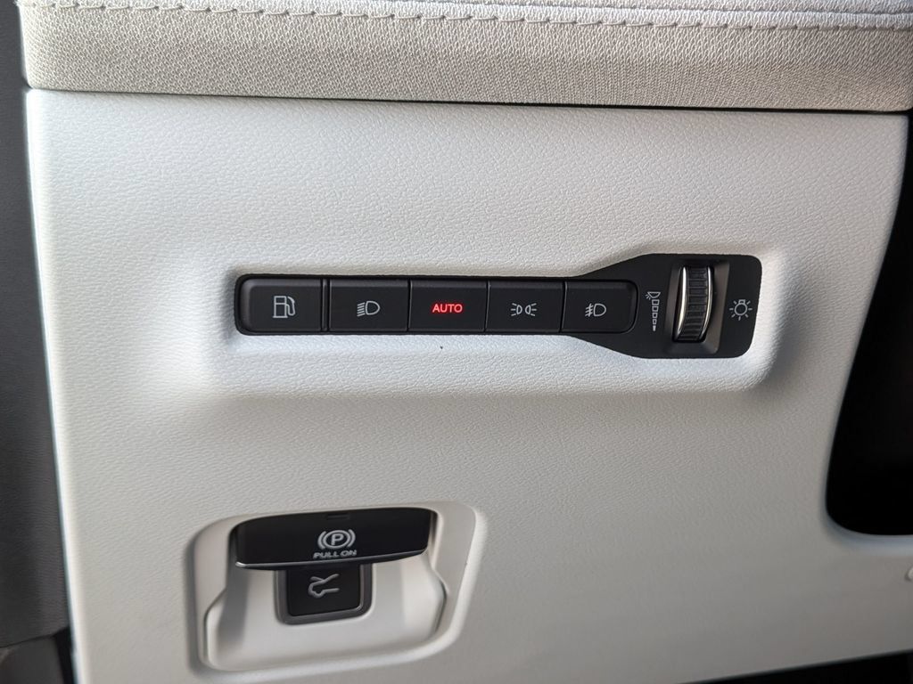 New 2026 Jeep Cherokee Laredo AWD/4WD image 19